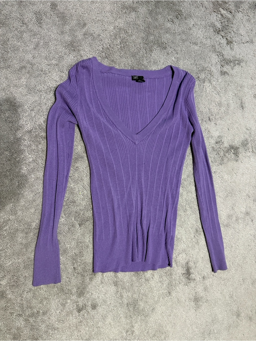 Slim Ribbed V-Neck Sweater in Light Lavender by JWS